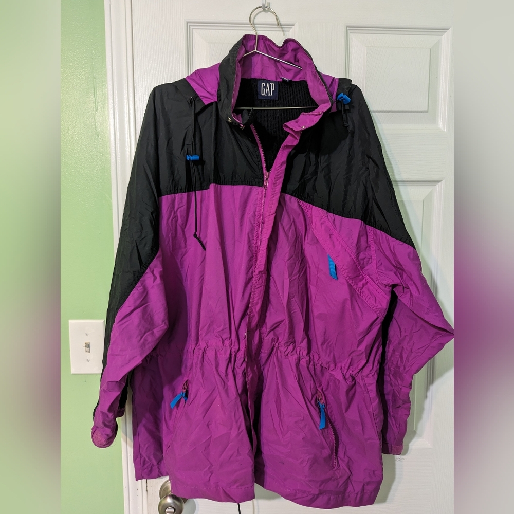 GAP Purple and Black Ski Jacket with Water-Resistant Design